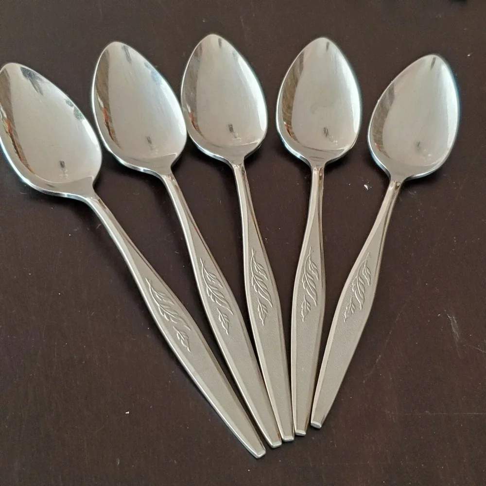 5 Teaspoons Oneida Community Woodmere Textured Wheat Leaf MCM Stainless Flatware